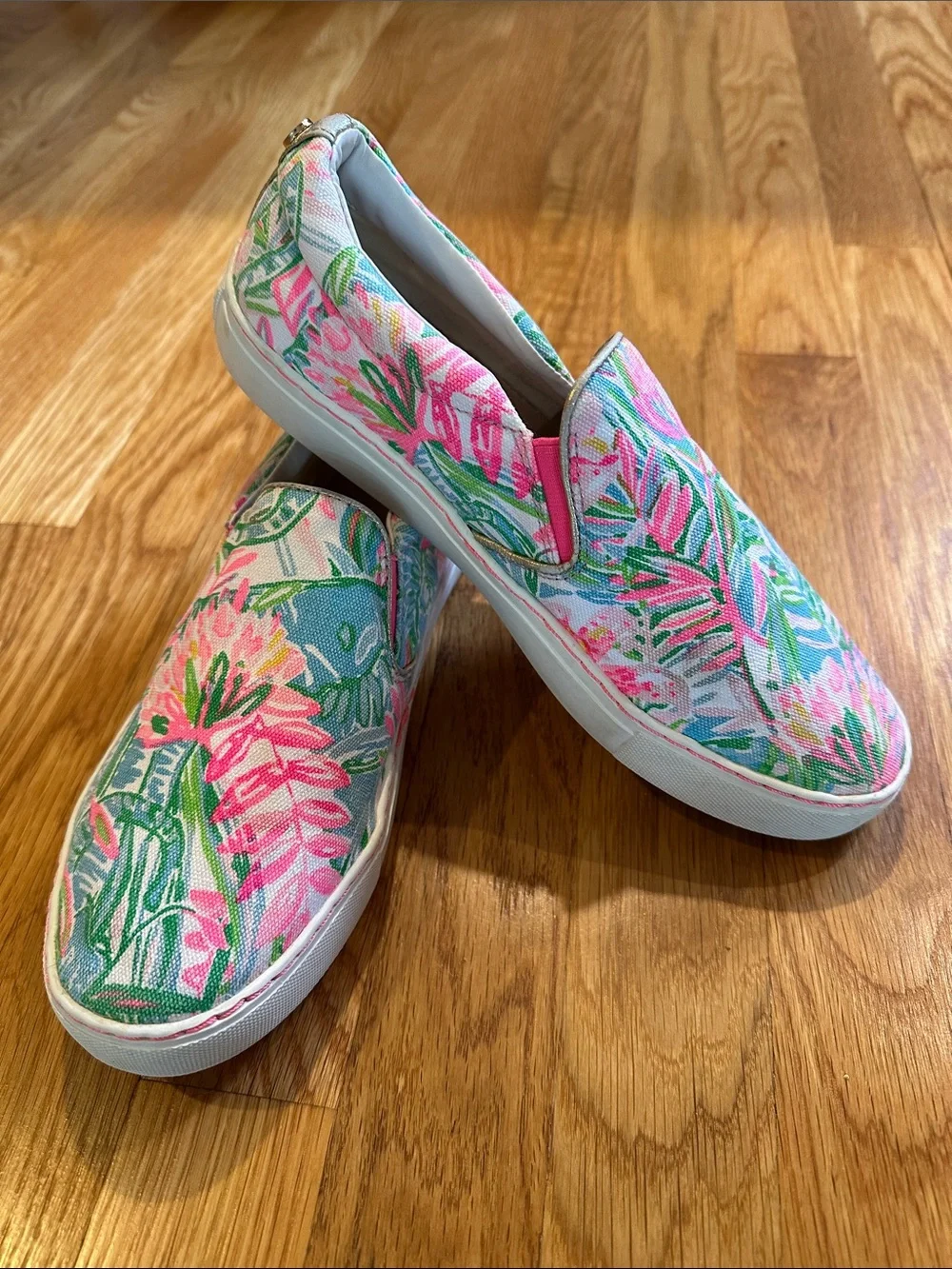 Lilly Pulitzer Floral Slip-On Canvas Sneakers - Pink & Blue size 8.5